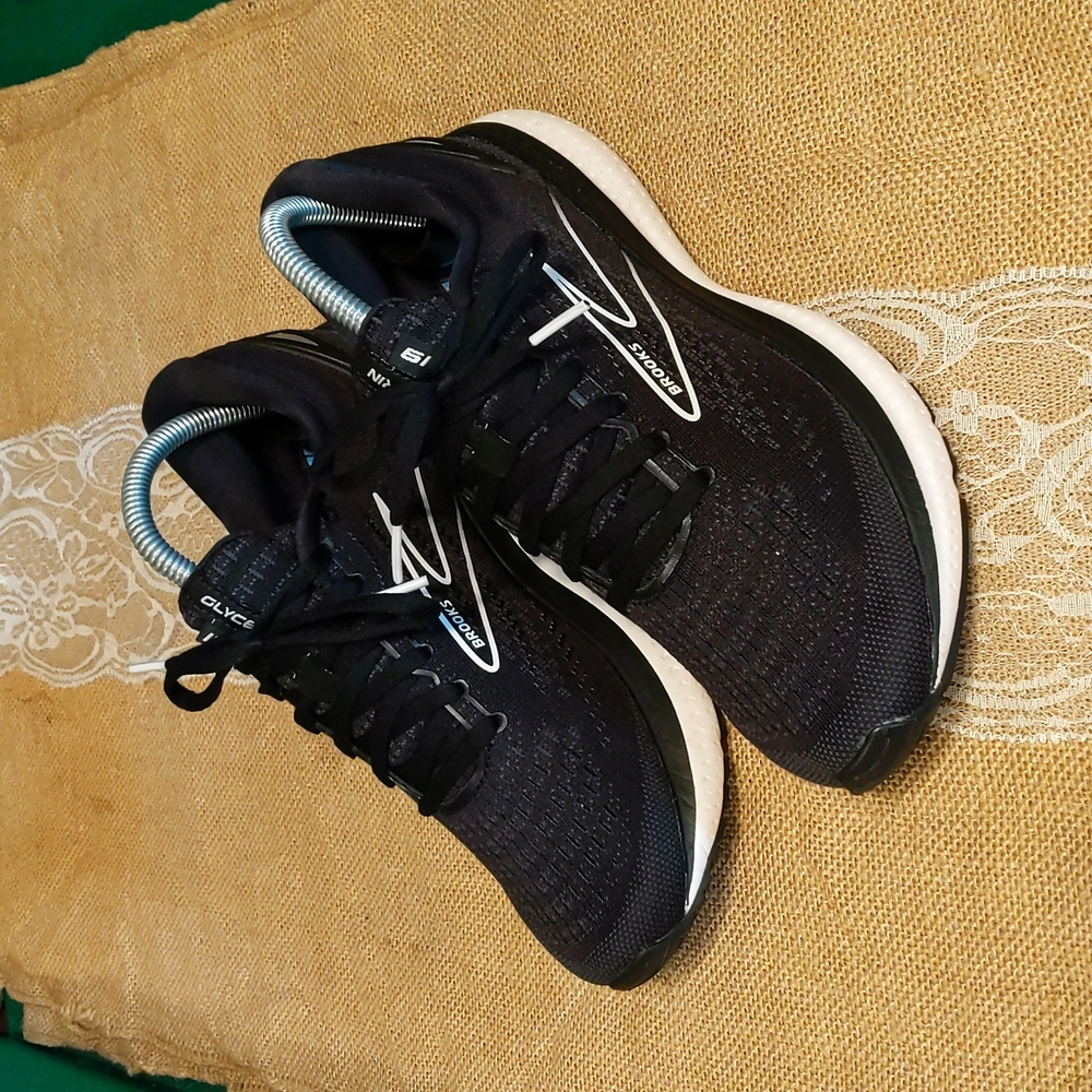 Brooks Glycerin 19 Women's Running Shoes Sz 8, Black/White, Excellent Condition